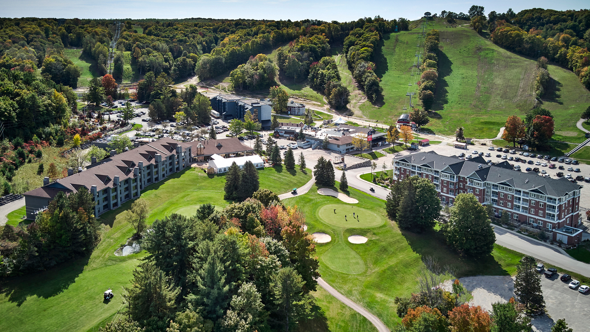 Aerial view over the grounds at Horseshoe Resort